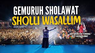 Download lagu Thundering Sholawat Sholli Wasallim! Haddad Alwi Live Full Band, An Unexpected Figure Joins the S... mp3