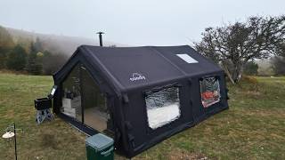 Acampamento de luxo no conforto de casa com nossa barraca inflável XXL Coody Black