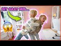 TiJDENS ZANGLES DEMONSTRATiE GAAT HET MiS ? | Bellinga Vlog #2984