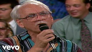 Bill &amp; Gloria Gaither - Beautiful Star of Bethlehem [Live]