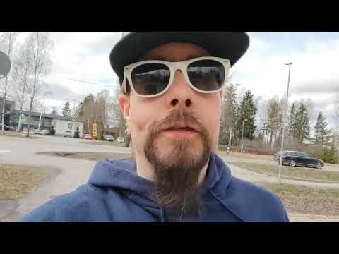 Käväsin pikkusen kaupassa