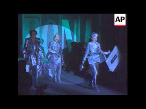 Italy -Les Copains,Trussardi,Charaboni,Fendi Shows