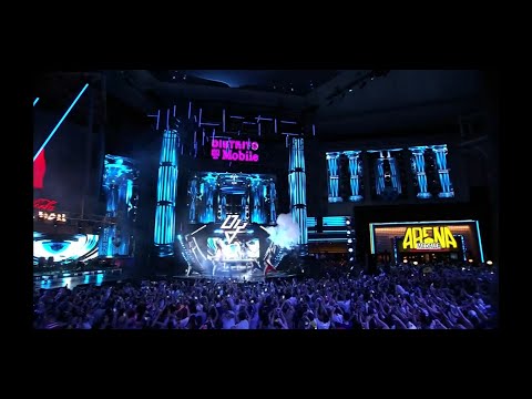 2026 - Daddy Yankee | Distrito T-Mobile | HAPPY NEW YEAR