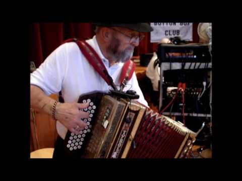 ST LOUIS BUTTON BOX CLUB AND DANCERS