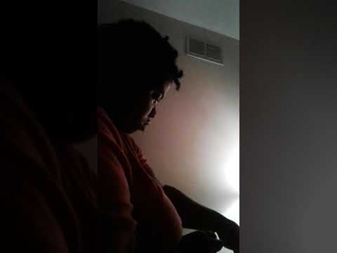 Feeding Suhaylah some Apple food