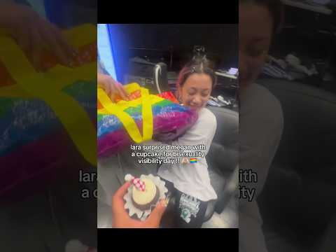 Lara singt das „Sei, wer du bist“-Meme 😭😭 #katseye #shorts