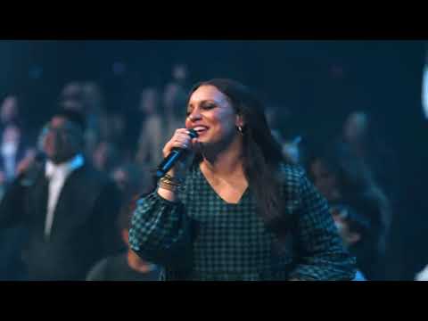 Danzando Miel San Marcos Ft Christine D'clario En Vivo