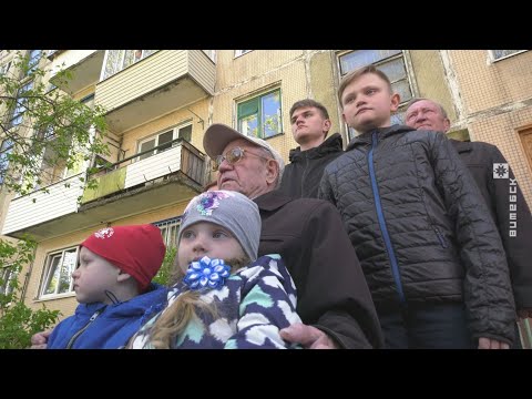 В Витебске провели персональный парад для 95-летнего ветерана