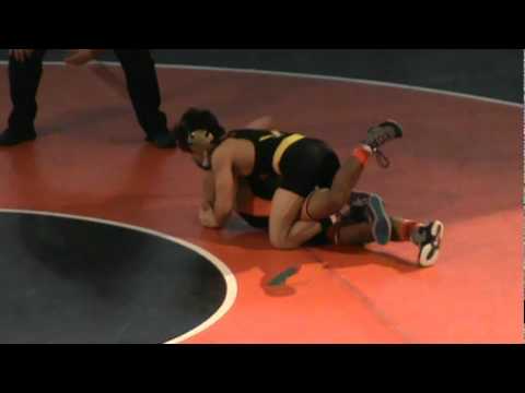 Jarray Norris (Sharon) vs. Jesse Rivera (Grove City).mpg