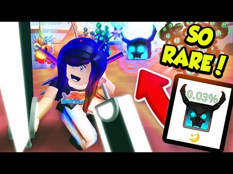 I got the BEST MOON PET, BEST SABER and BEST AURA in Roblox Saber Simulator!