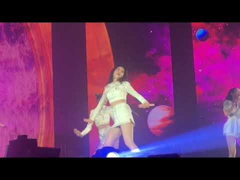 Forever young  BLACKPINK Encore in Bangkok