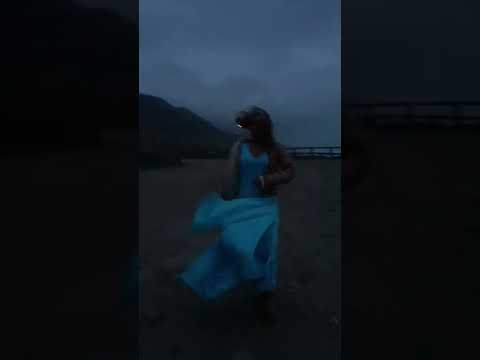 Marilyn Monroe 🎶🎵 running wild 🌊🌀🌬️🌪️🌀