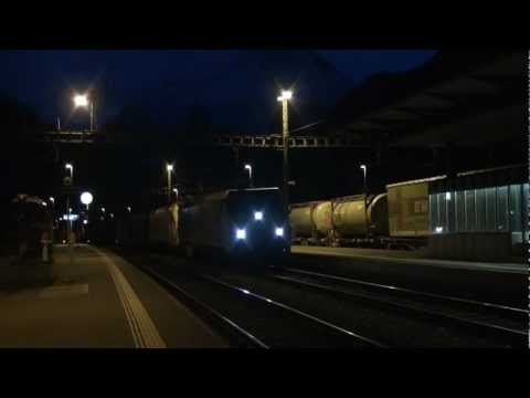 Bahnverkehr in Erstfeld am 10.12.11 - "Ein Abend in Erstfeld"
