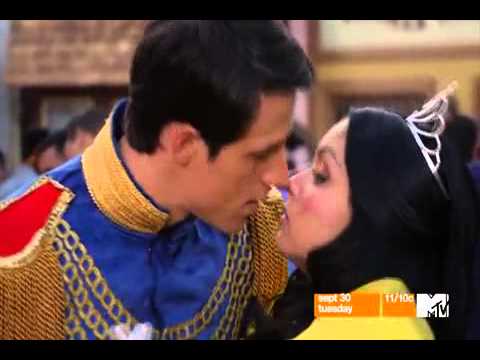 [LEGENDADO] Happyland | Promo "Lucy Knows Happyland's Secrets"