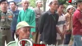 Download lagu Pengajian Paling Koplak KH Anwar Zahid Qulhu Ae Lek Terbaru 2015 Lucu Banget Bikin Perut M mp3