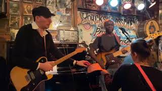 13.02.25 Carlos Groove Kitchen
