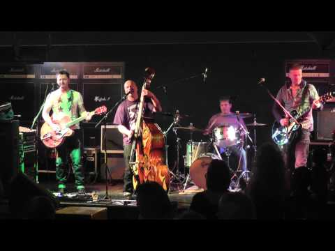 Bessie and the Zinc Buckets - Folsom Prison Blues medley