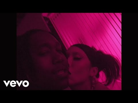 Kali Uchis, Don Toliver - Fantasy (Official Visualizer) ft. Don Toliver