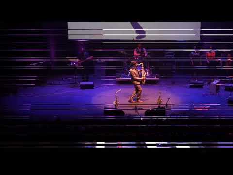 'Stomp.' Alvin Davis Live.