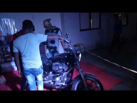 Harley Davidson | Rev battle | HD Street 750 with custom exhaust vs HD Roadster | Ride for Pride