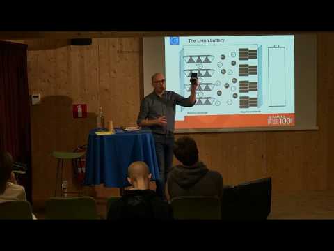 Could the roof of a car also serve as a battery? | Dan Zenkert