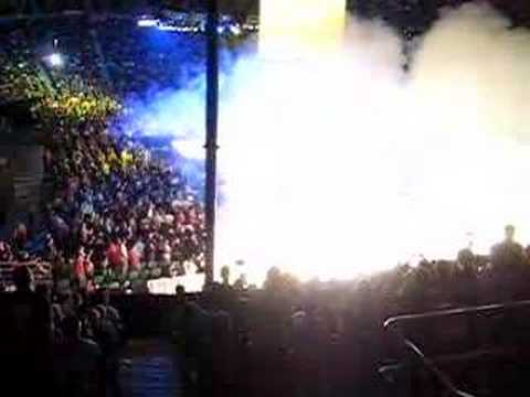 micky jamesz ENTRANCE [melbourne 10th NOV]