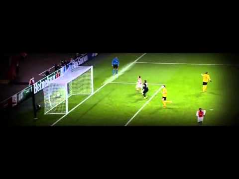 Alexis Sanchez vs Borussia Dortmund Home 14/15