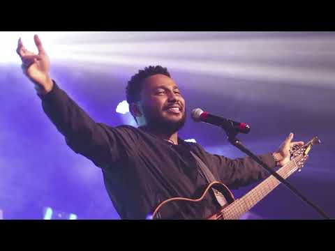 ELI SOARES - AO VIVO - TEM LUGAR NA MESA