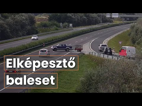 kezébe vette a péniszét