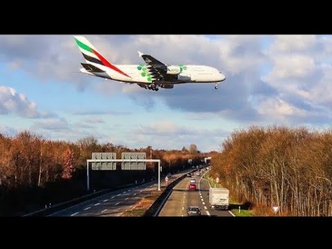 AIRBUS A380 LANDING above the MOTORWAY   A380 DEPARTURE 4K