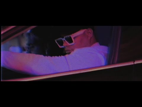 5 Estrellas Music and R1 La Esencia