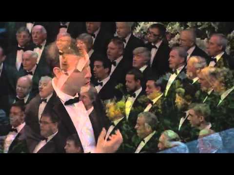 Llangollen Choir of the World performance 2015