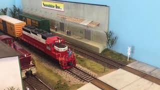 Atlas SD40 in Spur 0 auf der Anlage Sunshine Valley - Jubiläumsausstellung des ECSV in Schaan 2018