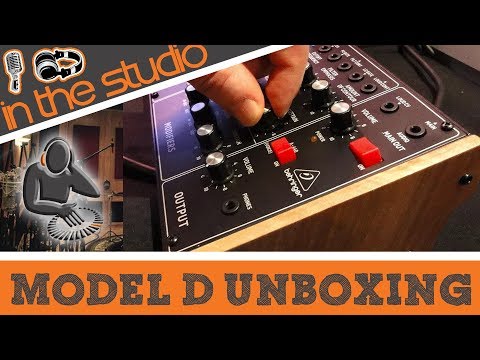 Behringer Model D Analog Synth UnBoxing