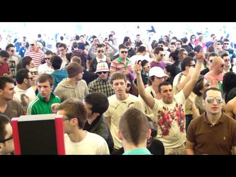 Pagal vs. Jay Bliss @ Kudos Beach Mamaia 1 mai 2010 - In Deep And Dance Day (HD)