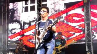 Edoardo Bennato - Signor Censore (Live) - Sperone (AV) - 23 luglio 2017.