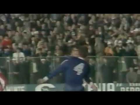 ECC 1981-82. 1 Round. FC Universitatea Craiova - Olympiakos Piräus. Highlights.