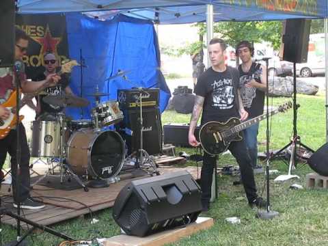 THE SHOOTING GALLERY Punk Island 2017
