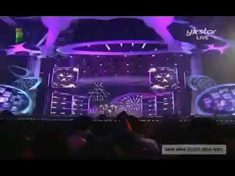 091216 - 2NE1  Fire + I Don't Care at Melon Music Awards