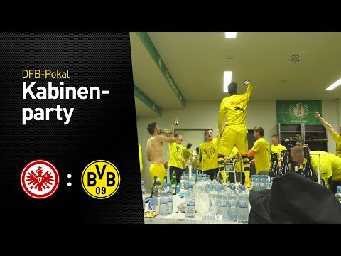 BVB-Kabinenparty nach Pokalsieg | Eintracht Frankfurt - BVB 1:2