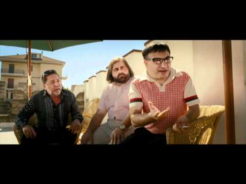 Le tasse sono come la droga! - Clip di Qualunquemente