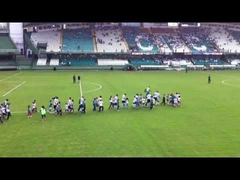 Entrada Mascotinhos - Coxa 5x1 Iraty - 28Jan12