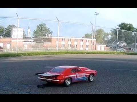 "Maximizing the Stock Power P2: Losi 22S Drag Car's Dominance on the 132'!".