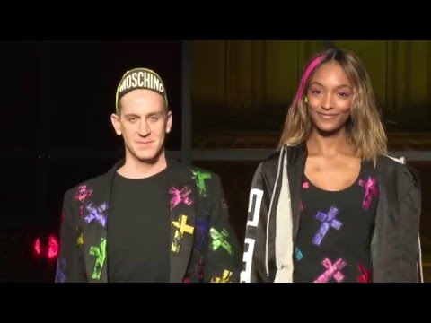 Moschino Menswear Fall/Winter 2016-2017