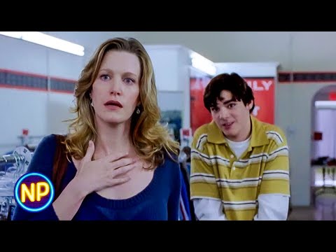 Walt Beats Up a Guy For Bullying His Son | Breaking Bad Season 1 Episode 1 | Now Playing