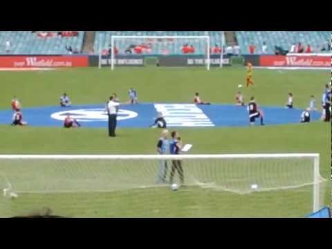 Crossbar Challenge 16/02/13 - Attendance: 15,602