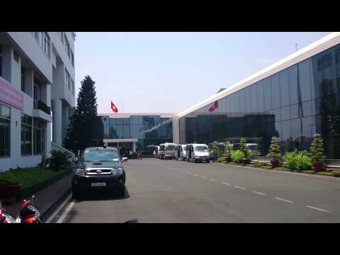 140322 SNSD at TSN airport in Vietnam