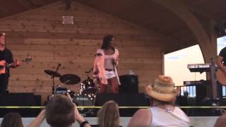 Mickey Guyton Pretty Little Mustang Live (Acoustic)