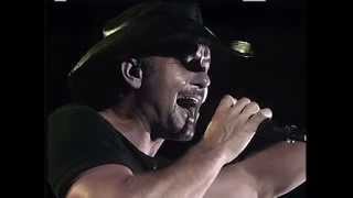 TIM McGRAW Nothing To Die For 2009 LiVe