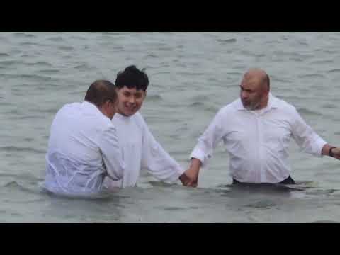 BAUTISMOS EN POINT LOOKOUT STATE PART     IGLESIA HEFZIBA DE WOODBRIGE VA